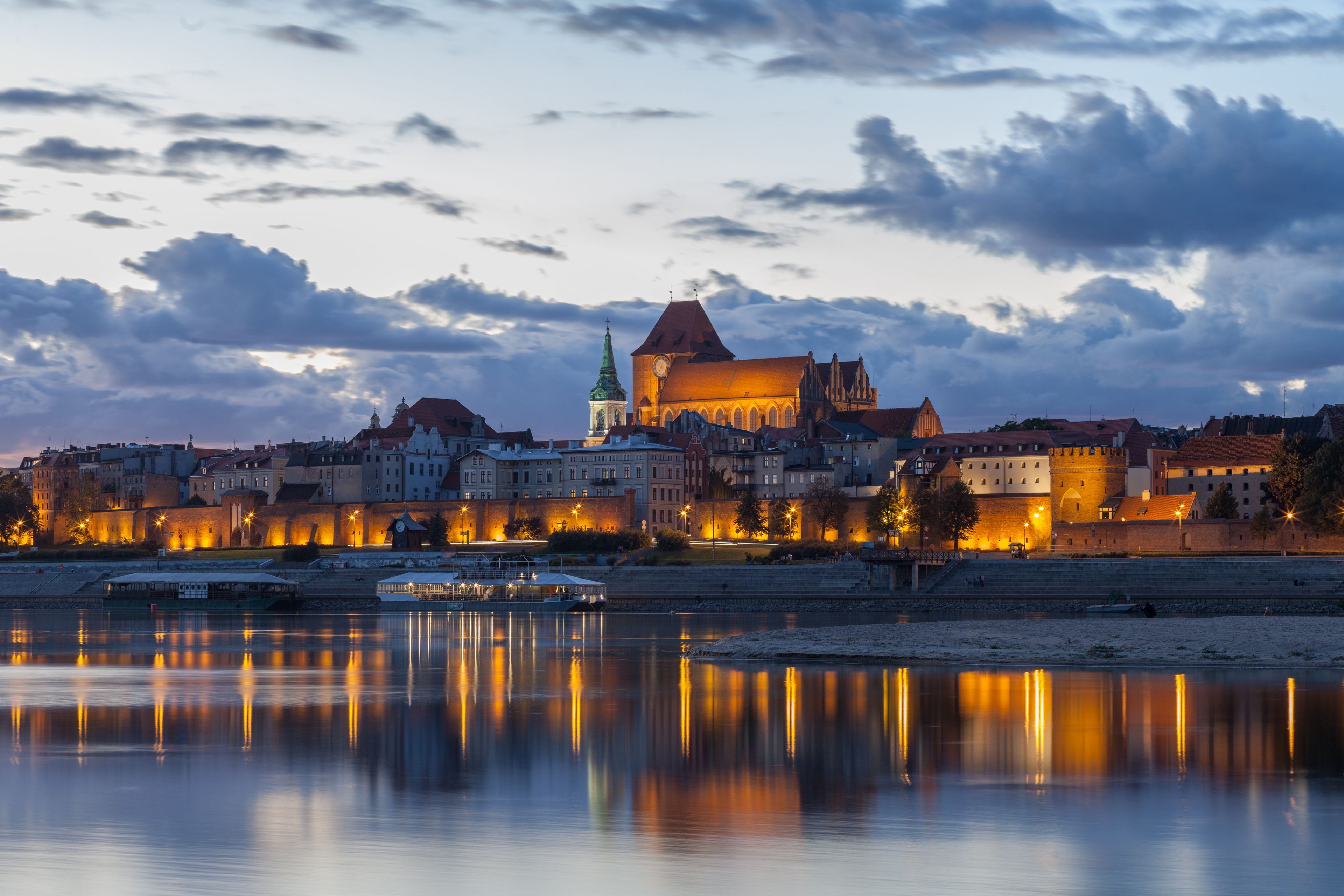 Torun_panorama.jpg